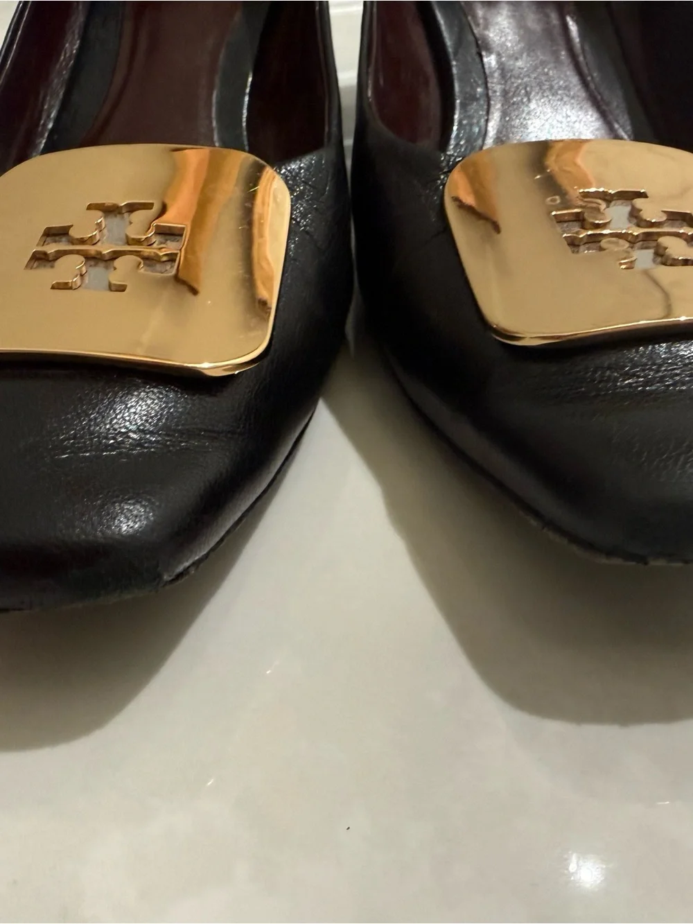 Tory Burch Black Leather Gold Logo Block Heel Pumps
